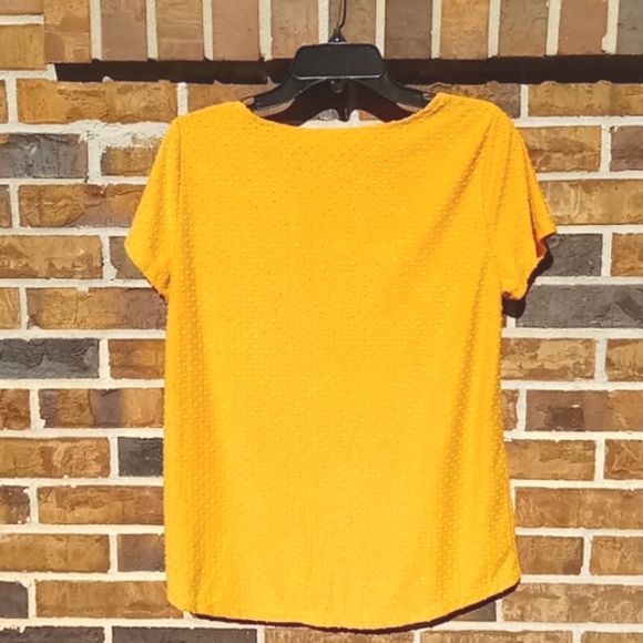 Rose + Olive Textured Top - Picture 4 of 8